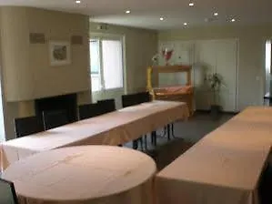 Kyriad Centre - Parc Des Expositions Hotel 3*
