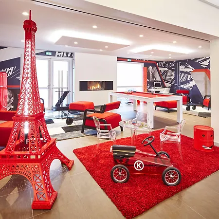 Kyriad Centre - Parc Des Expositions Hotel