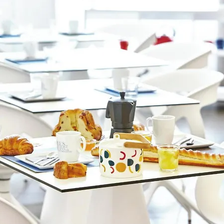 Hotell Kyriad Centre Unterlinden Colmar