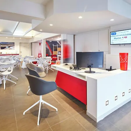 Kyriad Centre Unterlinden Hotell 3*