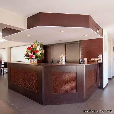 Hotel Kyriad Centre - Parc Des Expositions